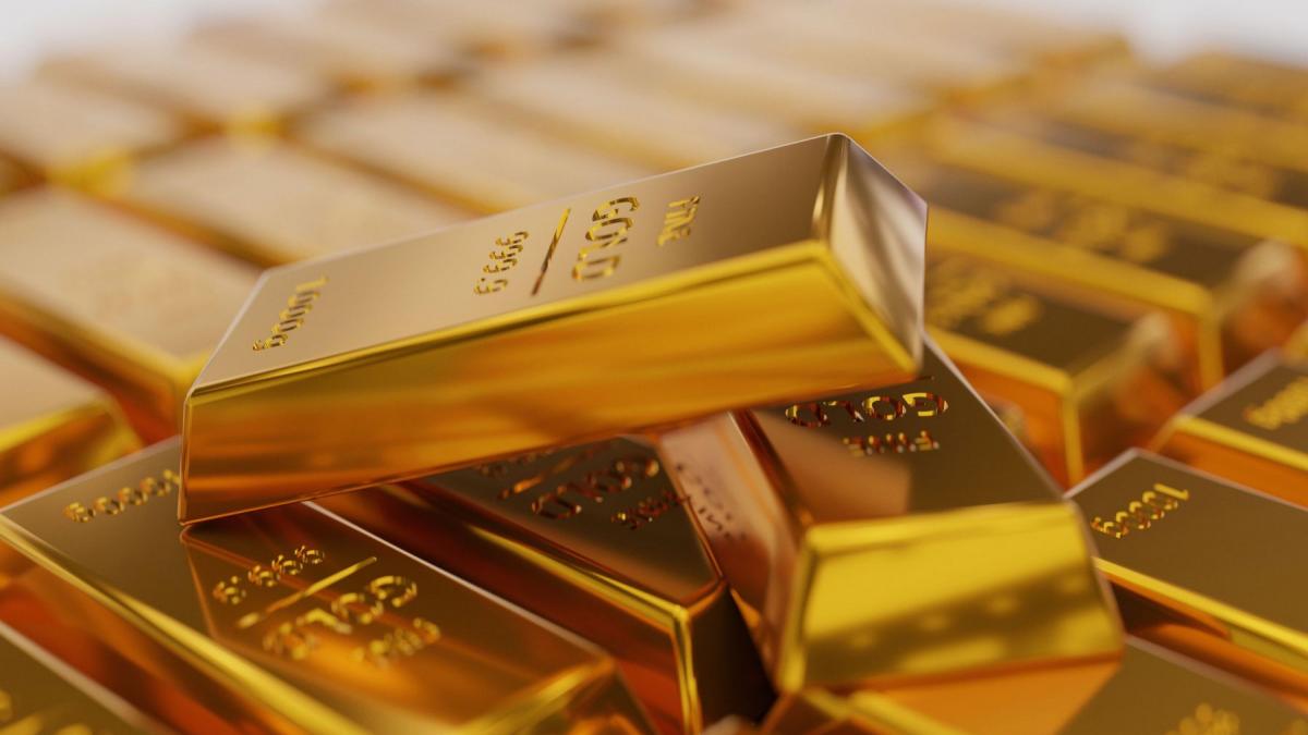 Aurul revine în forță: O bancă elvețiană face mișcări importante pe piață