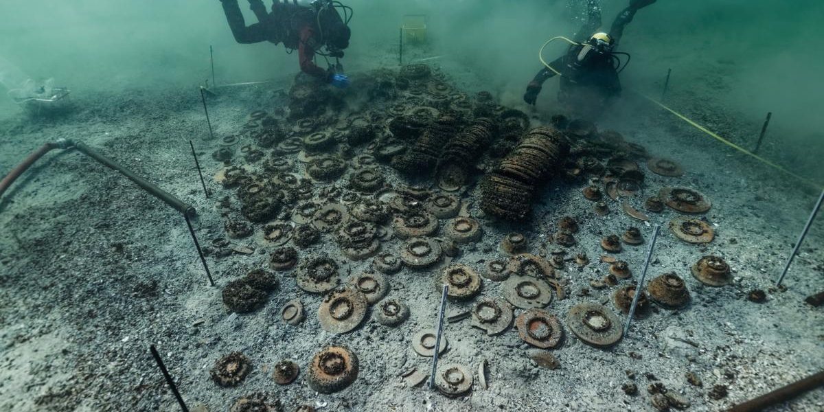 O pată NEAGRĂ din Elveția dezvăluie comoara: Peste 1000 de artefacte ROMANE