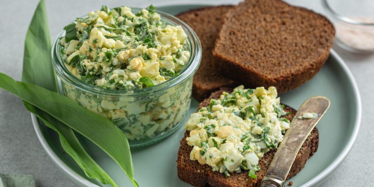 omleta-cu-leurda-scaled-e1774955977983.jpg - StiriAlese