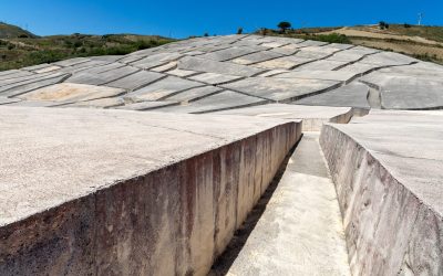 Orașul-Pompeii modern: Betonul înghite tot, artă contemporană în declin