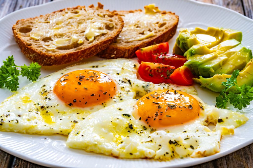 Uluitor! Trucul din bucătărie să faci ouă ochiuri perfecte. Tehnica secretă