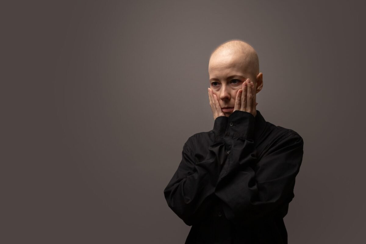 Factorul surprinzător care poate influența supraviețuirea după un diagnostic de cancer Stresul cronic și starea emoțională pot juca un rol crucial în evoluția cancerului, influențând semnificativ șansele de supraviețuire ale pacienților