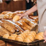 Pâinea zilnică, DUȘMANUL ascuns: conține sare PERICULOASĂ pentru sănătate!