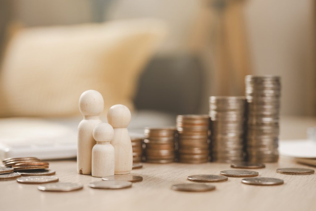 Diaspora: Românii își valorifică munca. Ce pași trebuie urmați?