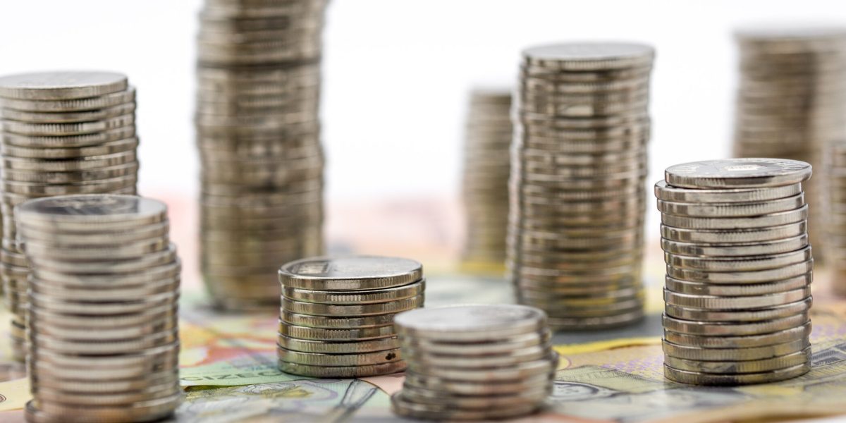 Români afectați: Cum îți scade pensia după o viață de muncă în România