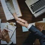 people-3295555_1920.jpg - StiriAlese