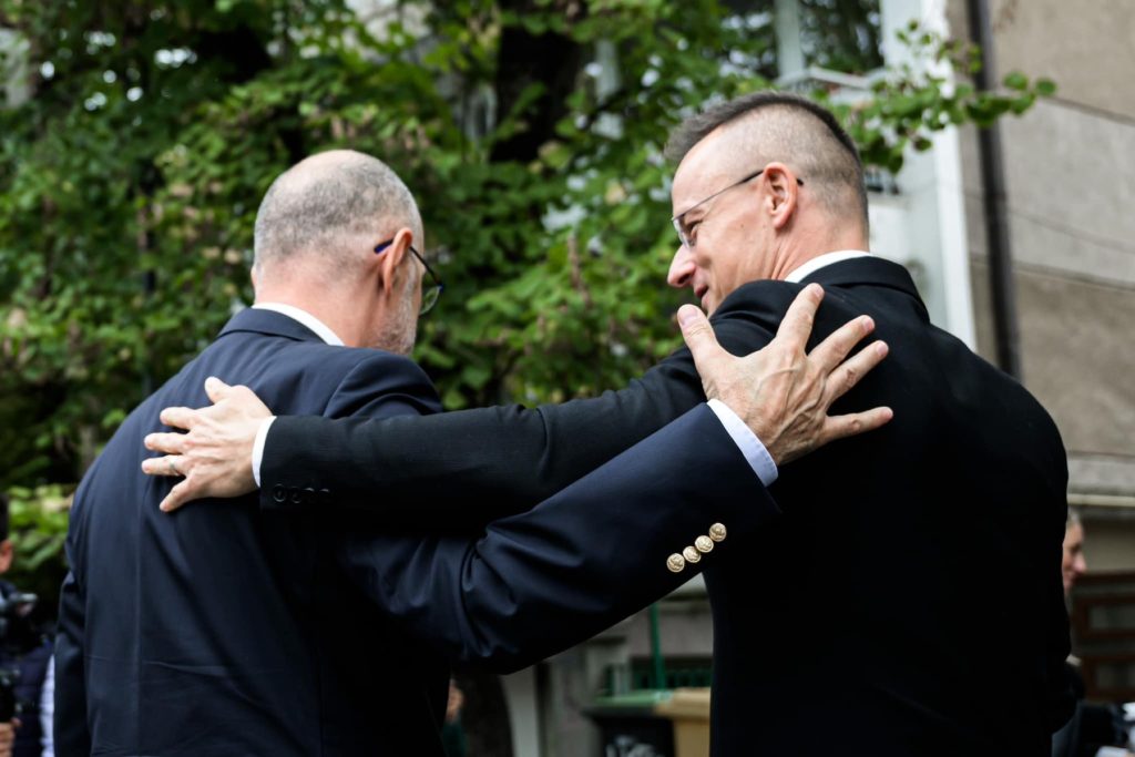 ONG-ul atacă: Plângere în Ungaria și România împotriva liderilor UDMR pentru Orban