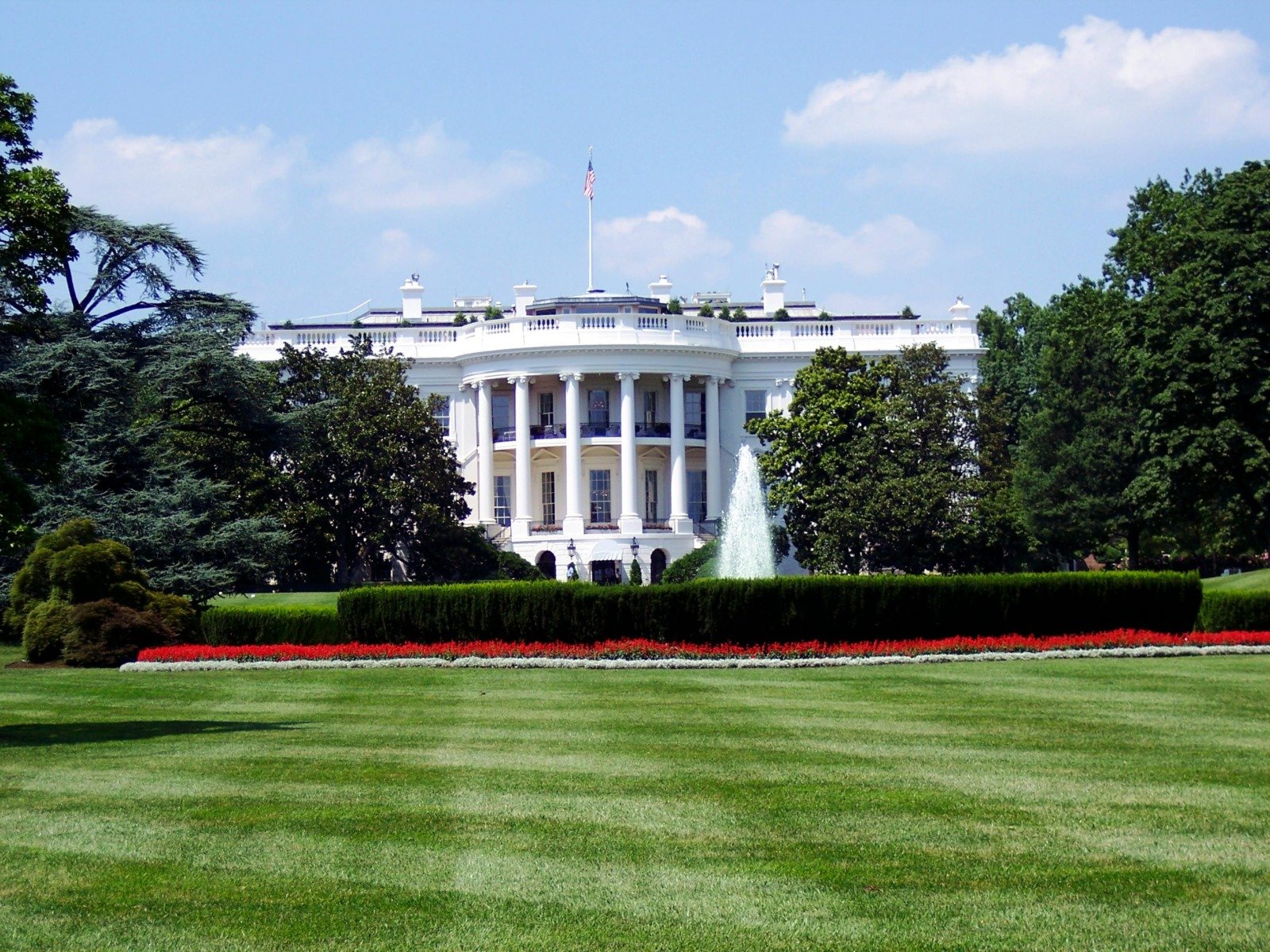 Serviciul Secret al SUA investighează un incident de focuri de armă în apropierea parcului Lafayette, din Washington, D.C