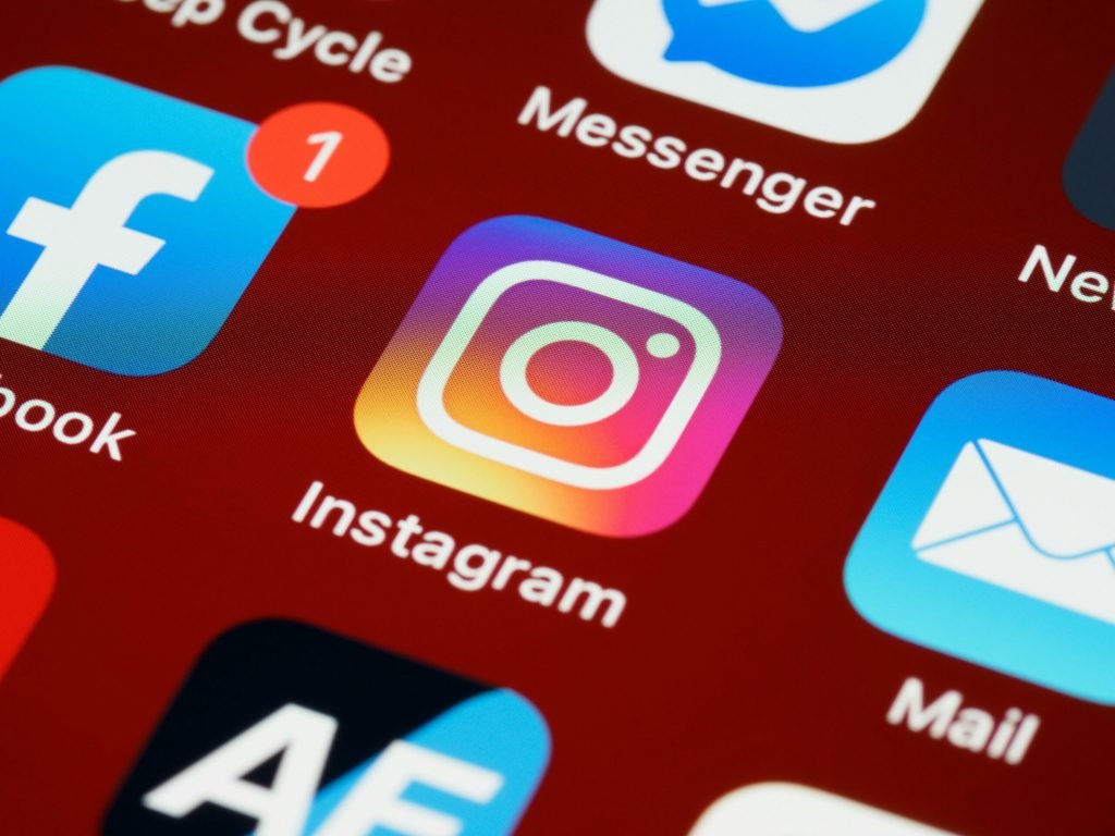 Banii nu au ținut: Doi din trei copii australieni, dependenți de social media