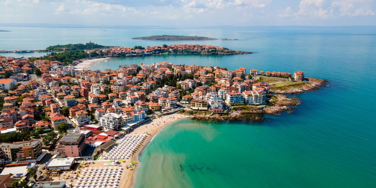 Viața ieftină atrage: Sozopol, Bulgaria, rivalizează cu Amalfi pentru britanici