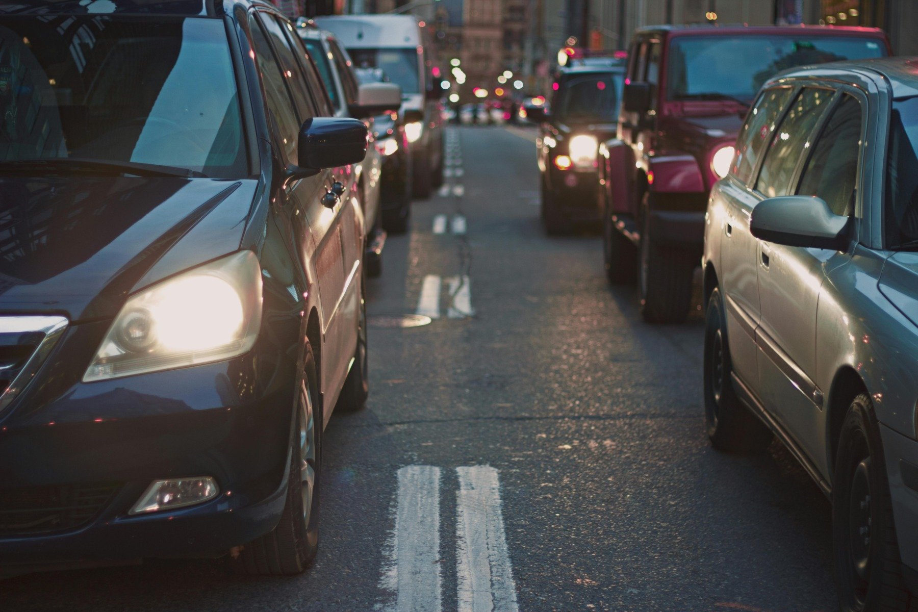 Aglomerație infernală pe autostrăzi, Valea Prahovei și Oltului, la final de minivacanță