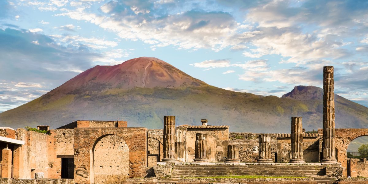 Primele rezultate ale cartografierii digitale complete a sitului arheologic Pompeii După opt luni de muncă intensivă, specialiștii au finalizat prima cartografiere detaliată a sitului arheologic Pompeii, o realizare care aduce o valoare importantă în conservarea și restaurarea orașului antic