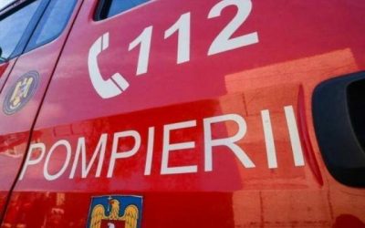 Incendii în Constanța: Zece evacuați și o femeie, la spital, după intoxicație