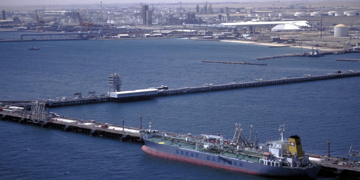 Iranul, pericol în Ormuz: Mine amplasate haotic. Trump, demarează deminarea