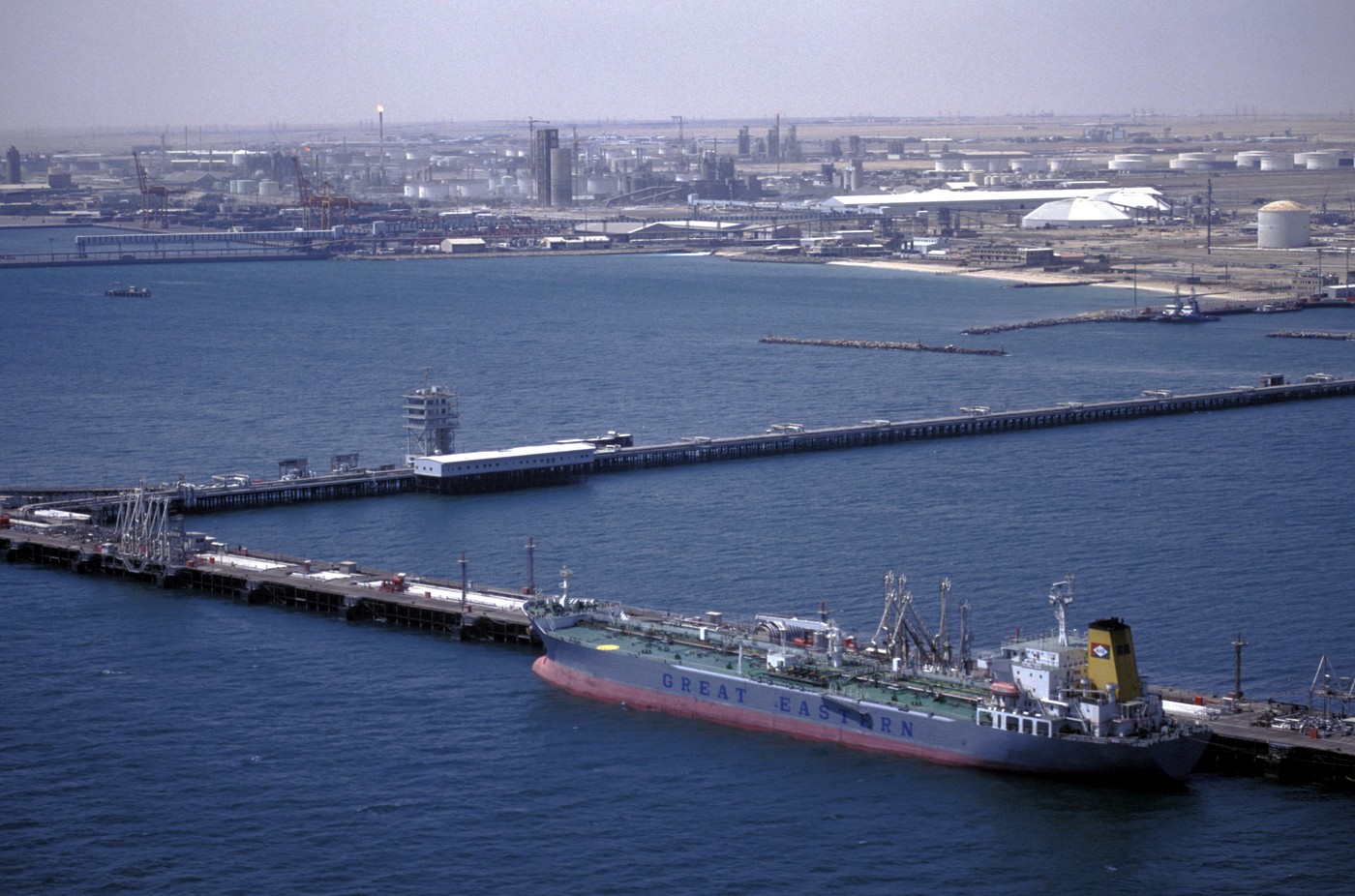 Iranul, pericol în Ormuz: Mine amplasate haotic. Trump, demarează deminarea