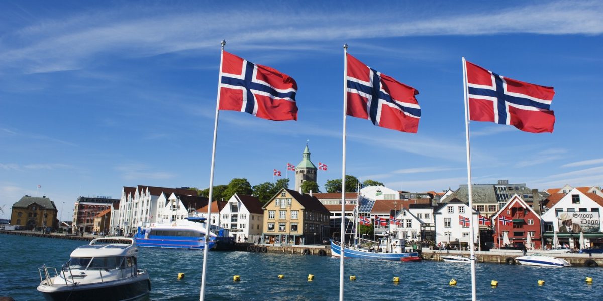 Paște Șocant în Norvegia: Străzile goale, turiștii perplecși!