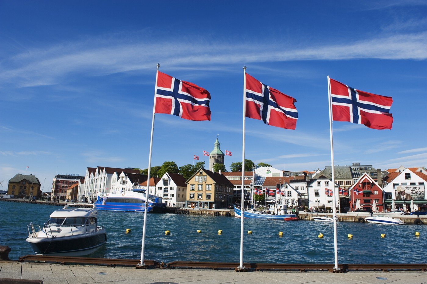 Paște Șocant în Norvegia: Străzile goale, turiștii perplecși!