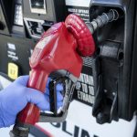 Cât costă litrul de benzină în Bulgaria? Românii fac plinul: merită, chiar?