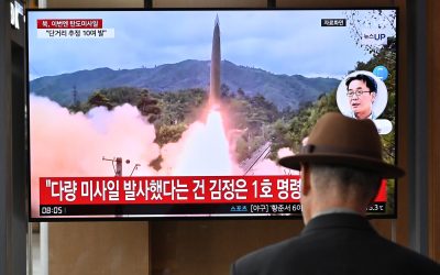 Coreea de Nord lansează rachete în Marea Japoniei. Alerta crește în Asia, summit SUA-China