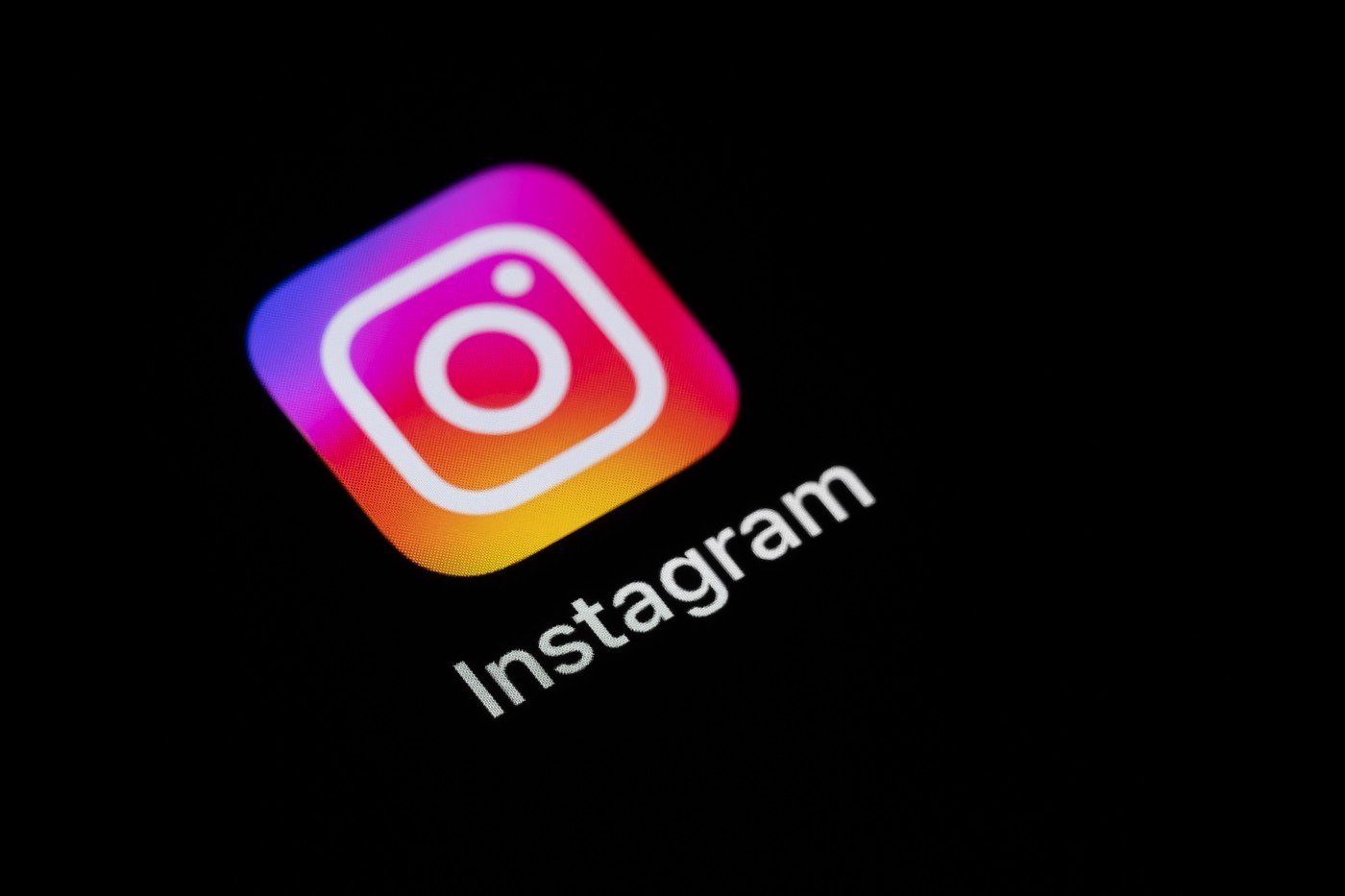 Meta testează un nou abonament plătit pentru Instagram în câteva ţări, iar funcțiile pentru utilizatori proactivi și conturi business ar putea suferi modificări semnificative