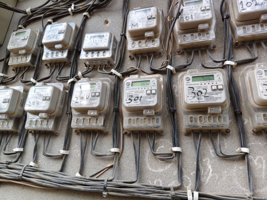 Țara URIAȘĂ: Oprire de curent, două ore, din cauza crizei energetice