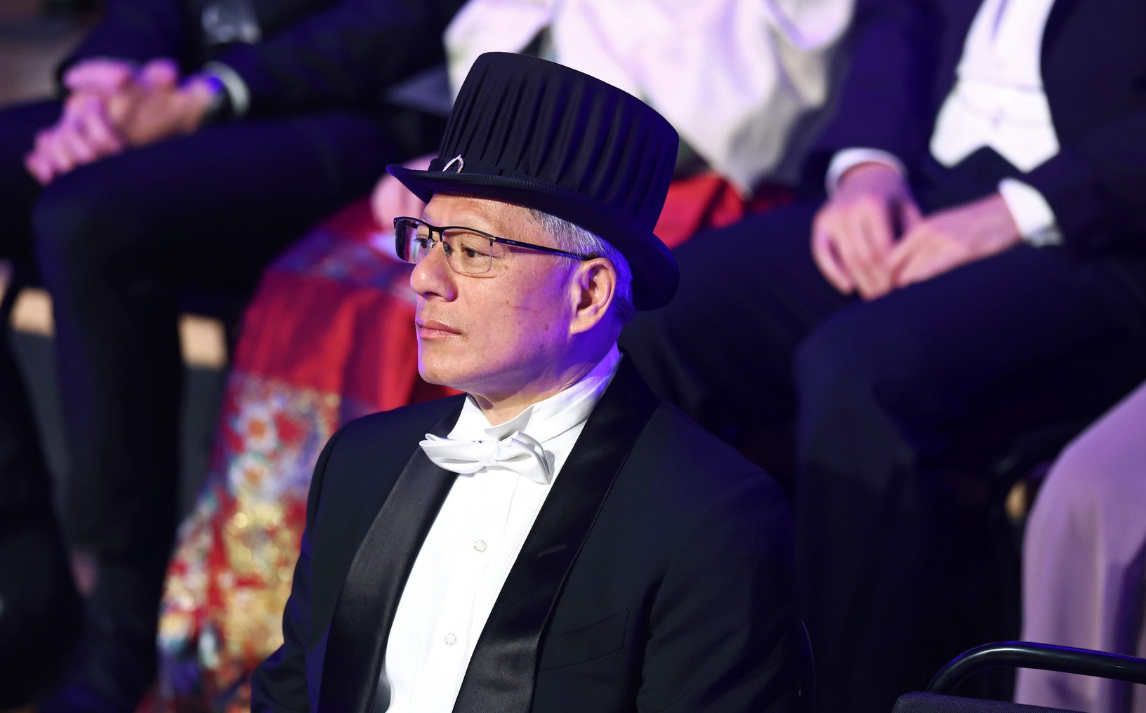 Jensen Huang, directorul general al Nvidia, a precizat că industria tehnologică nu anticipează un val major de concedieri în urma înlocuirii masive a muncii umane cu inteligență artificială (AI), însă recunoaște că această tehnologie va avea un impact semnificativ asupra pieței muncii