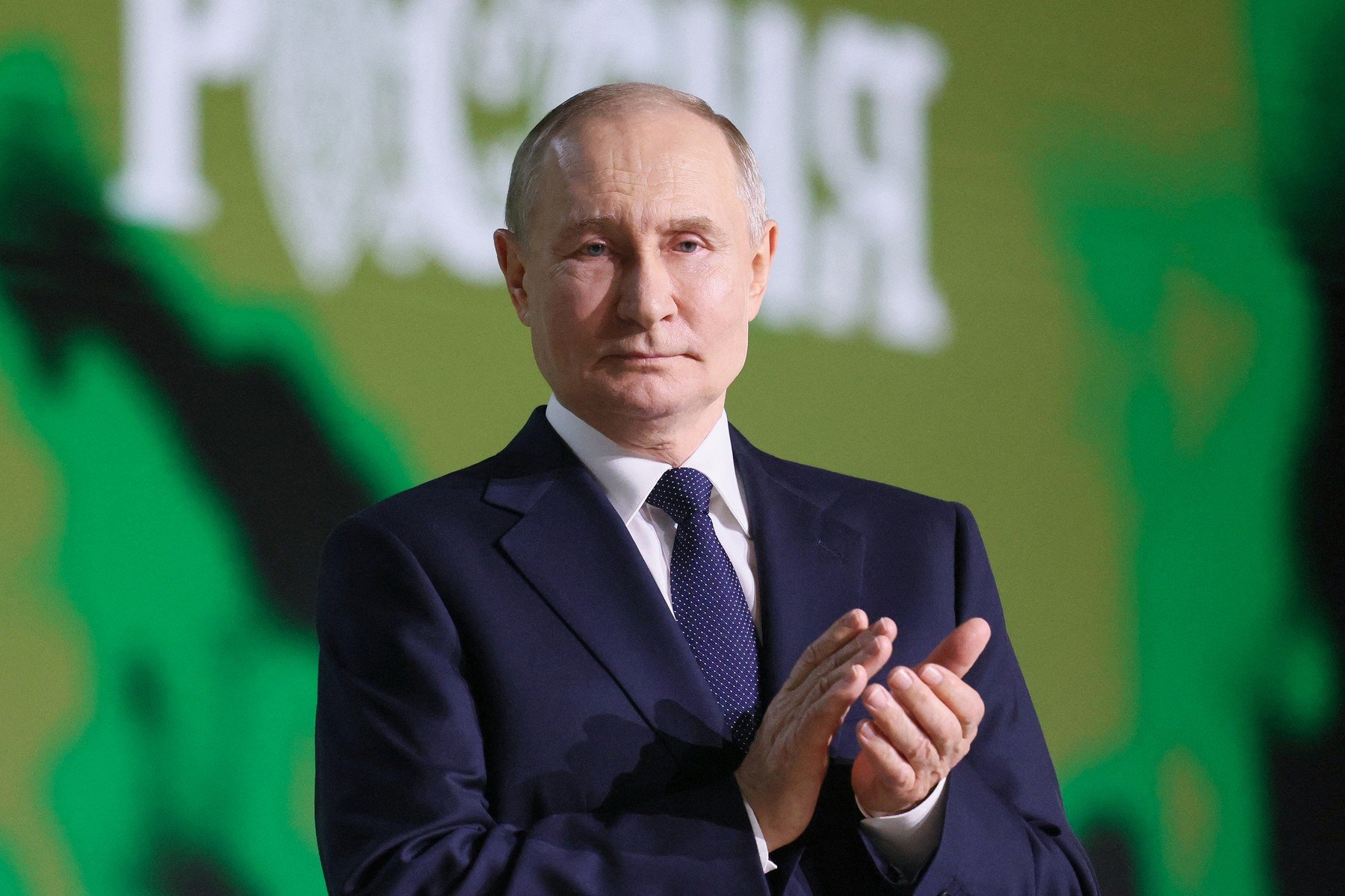 Rusia se așteaptă la venituri aproape duble din cea mai mare taxă individuală aplicată petrolului, atingând 9 miliarde de dolari în aprilie, ca urmare a turbulențelor din piața de petrol și gaze, declanșate de recentele evenimente din Orientul Mijlociu