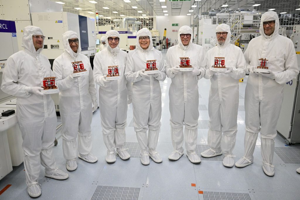 Cea mai scumpă firmă din Europa sapă temelia AI: „lopeți și târnăcoape”