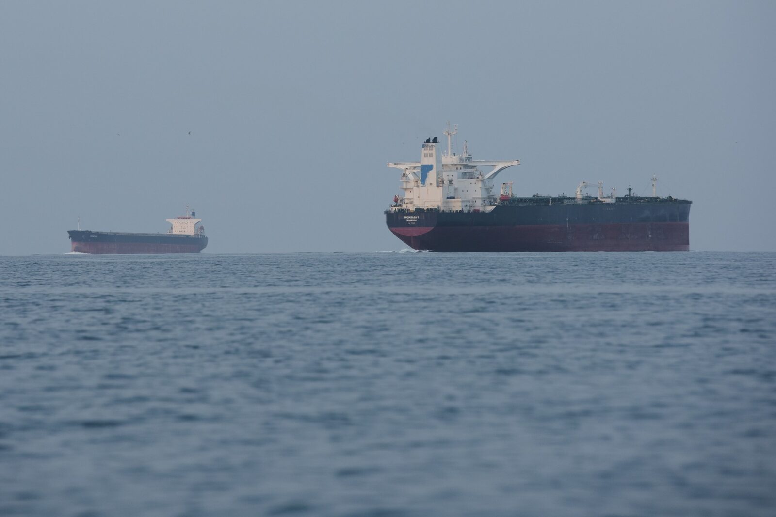 Blocadă iraniană în Strâmtoarea Hormuz: SUA, condiții clare pentru nave