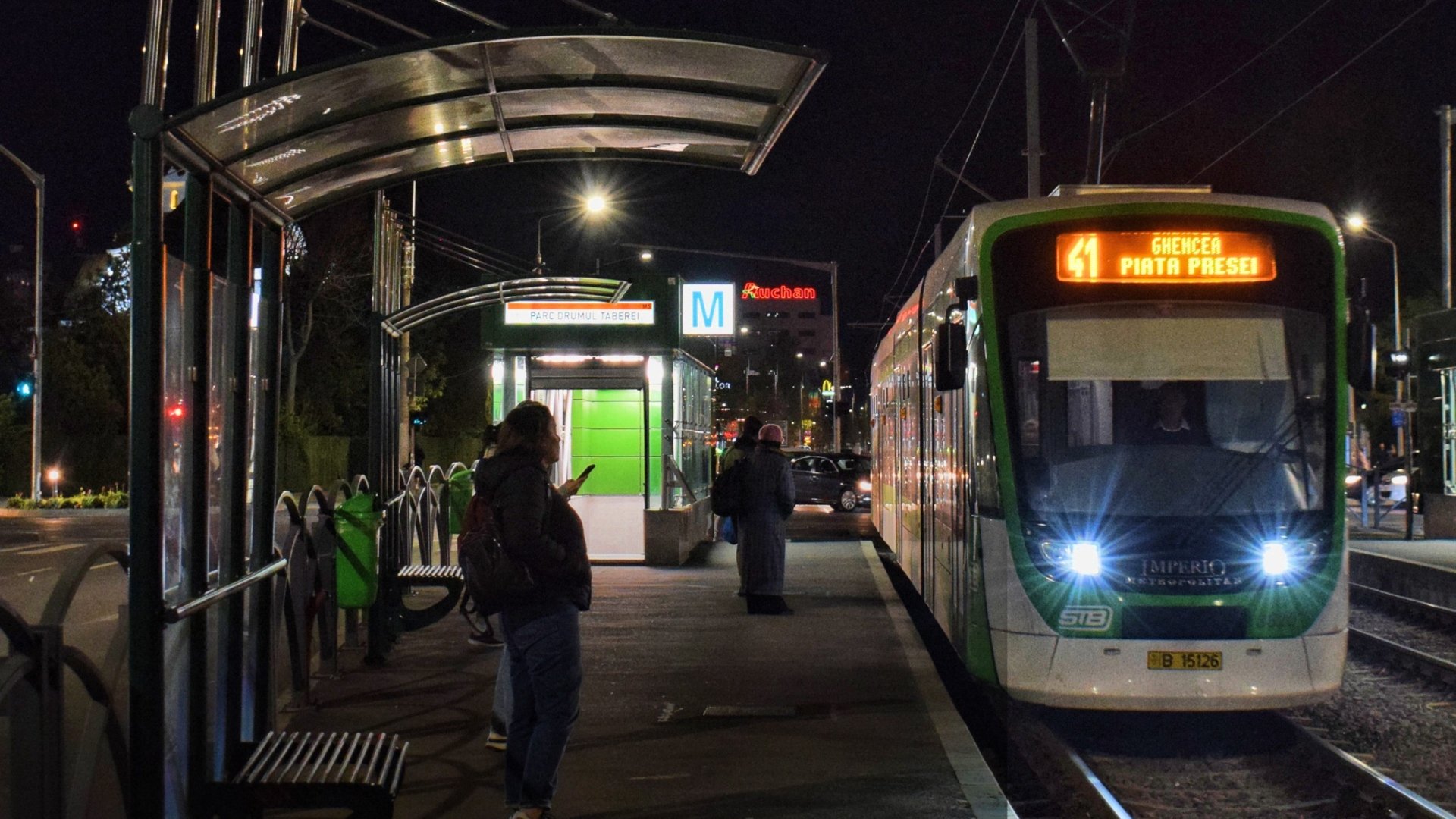 STB anunță programul mijloacelor de transport de suprafață pentru Paște 2026 Bucureștenii vor putea călători cu tramvaiul 41 în noaptea de Înviere, anunță Societatea de Transport București (STB)