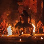 De ce ne schimbăm radical comportamentul pe timp de noapte: psihologi și antropologi explică