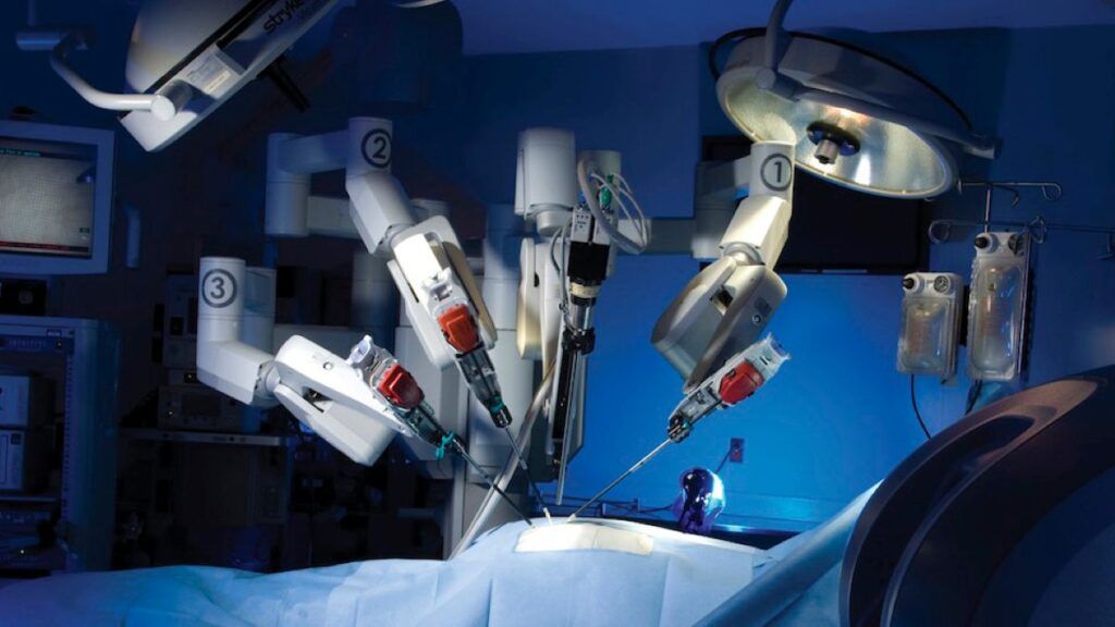 AP-ROBOTICĂ: Ministerul Sănătății dă bani pentru chirurgie robotică în spitale