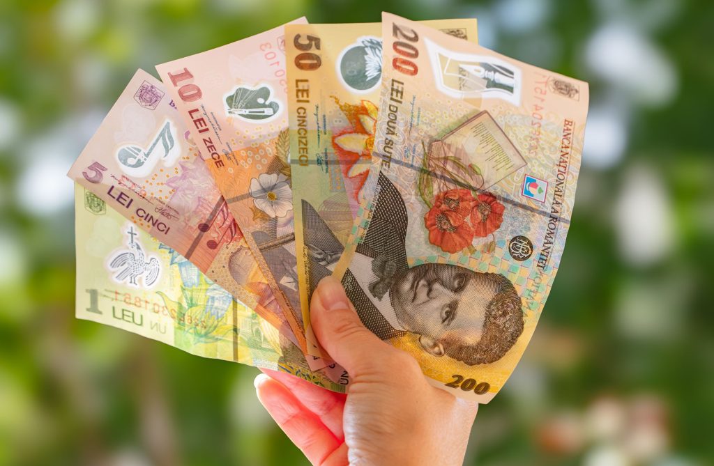 Lista rușinii: Ce riscă românii și cum se pot feri de ea