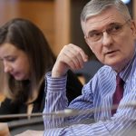 romanii-sa-fie-chibzuiti-cu-cheltuielile-sa-renunte-la-cele-non-esentiale-daianu-spune-ca-romania-po.webp - StiriAlese