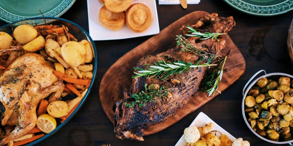 Mielul la cuptor, vedeta de Paște: rețeta tradițională pas cu pas