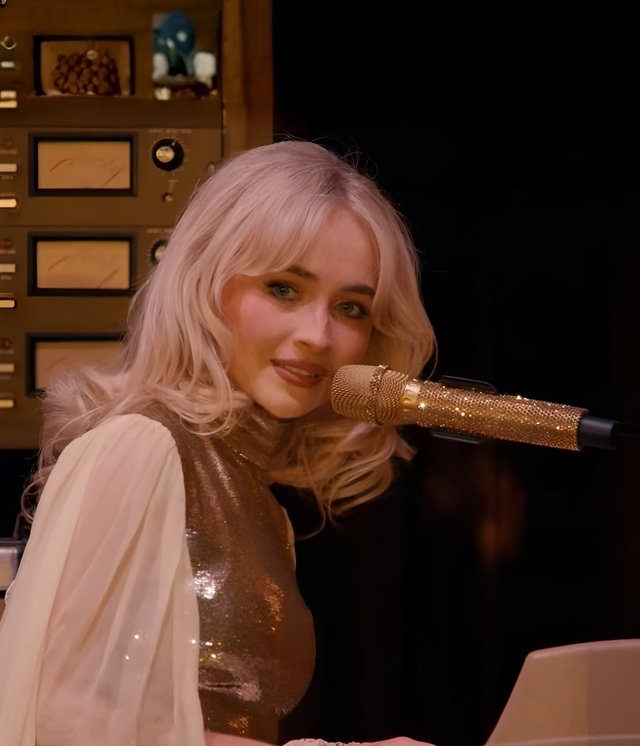 Sabrina Carpenter, gafă la Coachella: A confundat un cântec arab cu un yodel!