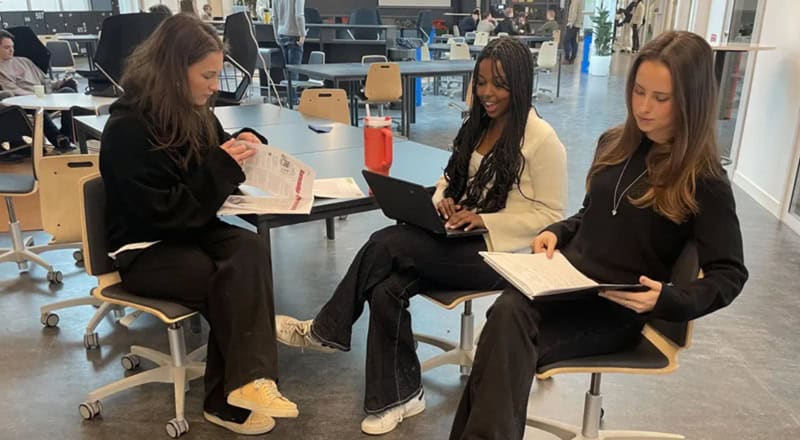 Suedia: Școlile revin la manuale! Se speră stoparea declinului alfabetizării