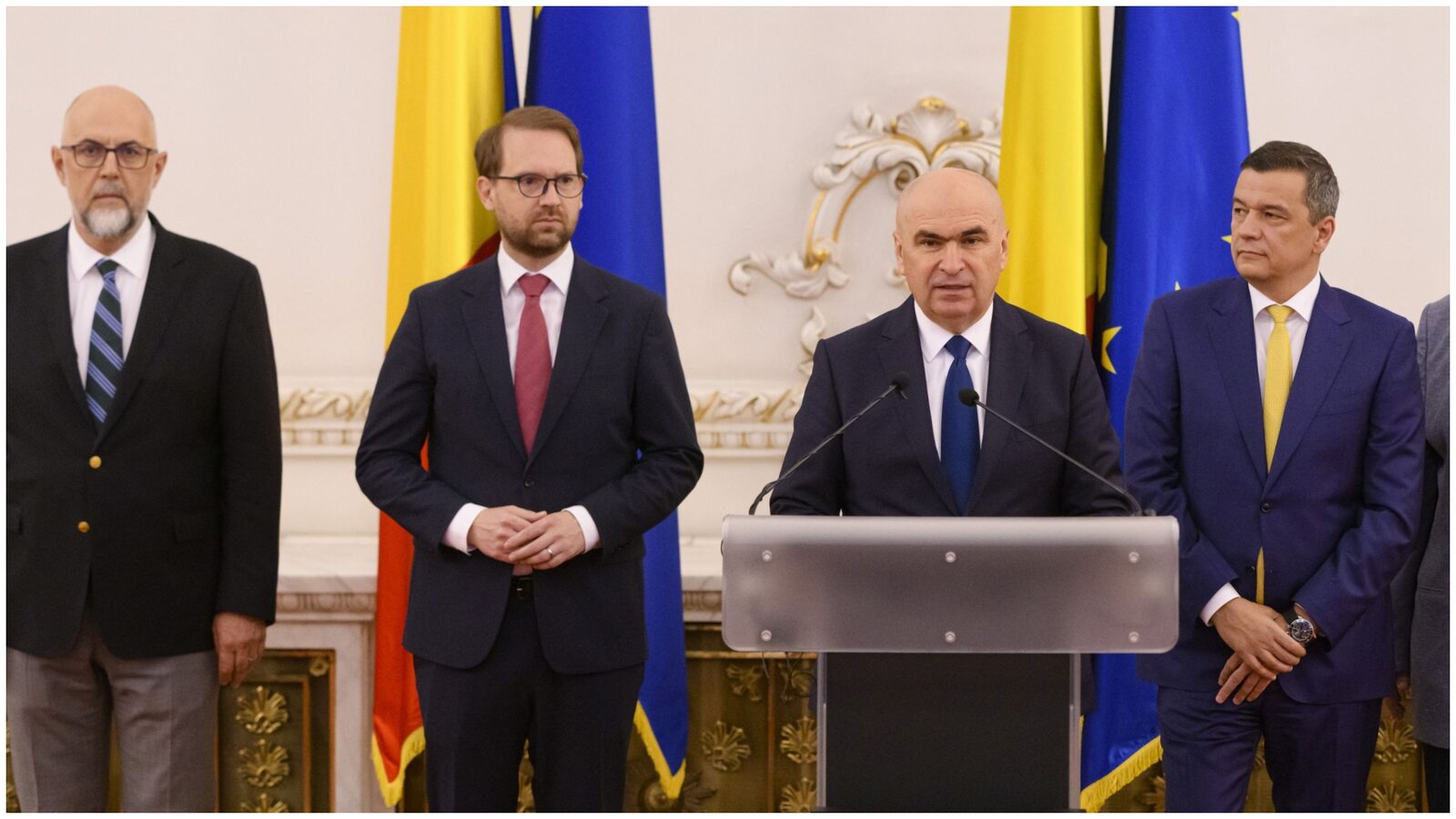 Premierul, calm, în „ochiul uraganului”. Miniștrii USR, la fel