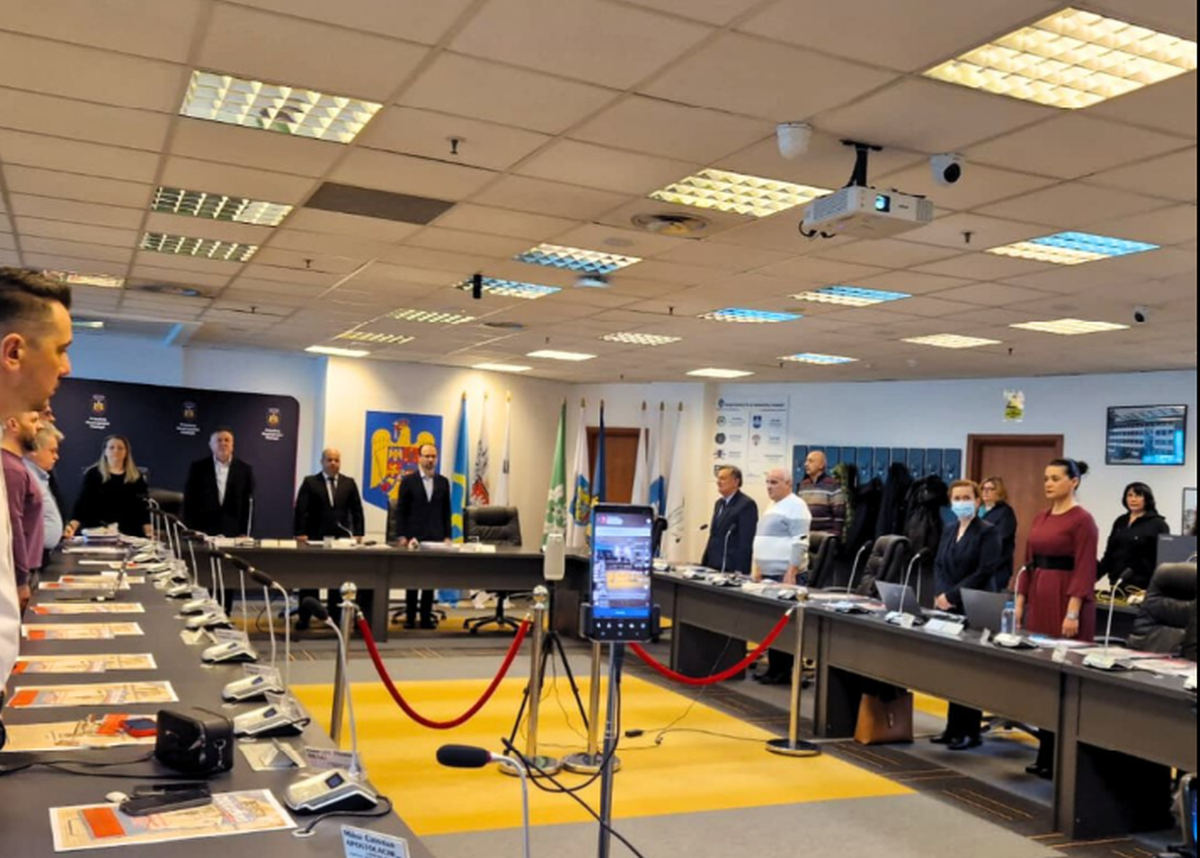 Probleme mari din cauza listei negre: Două ore de scandal!