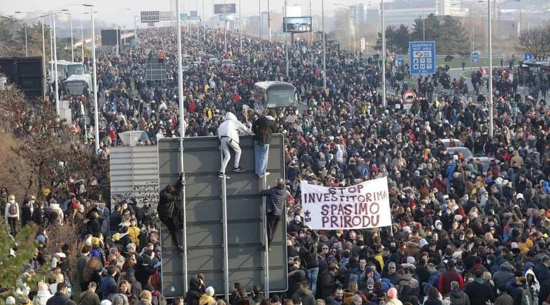 UE amenință Serbia: 1,5 mld. euro, suspendați! Rusia, democrație în pericol?