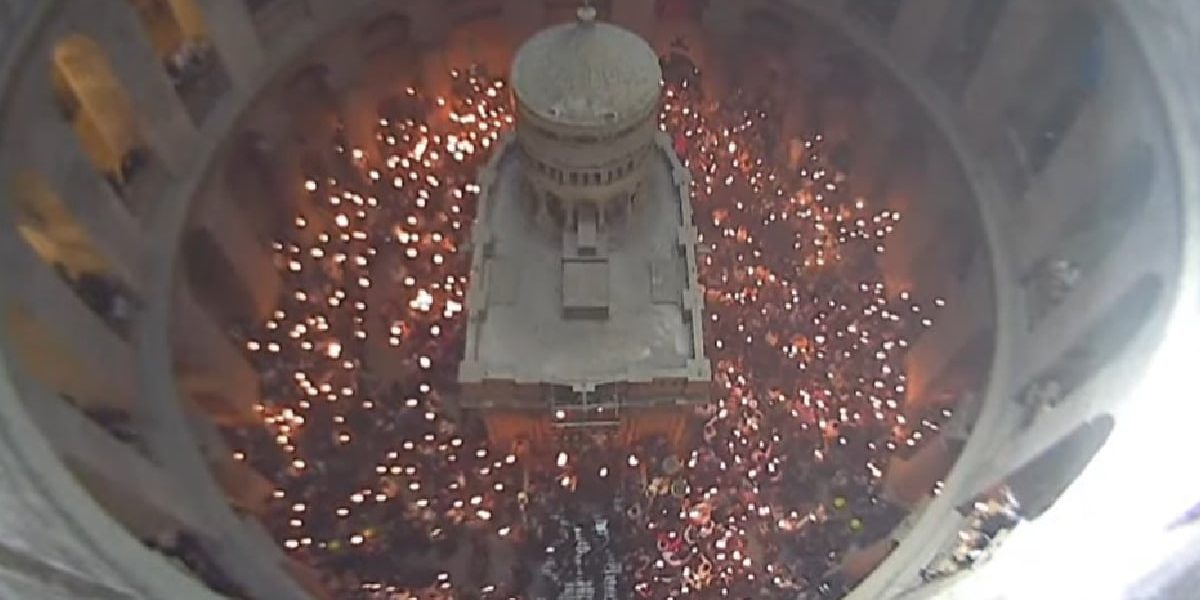 Sfânta Lumină de la Ierusalim, în România: Când ajunge la credincioși