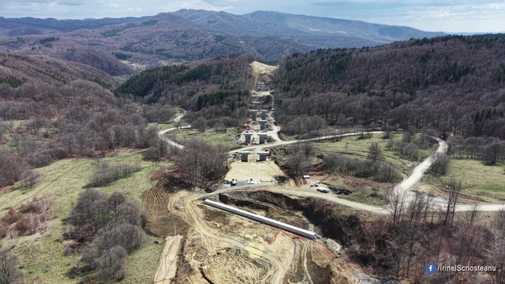 Progrese ULUITOARE pe șantierul A1: 13,5% în plus la autostradă