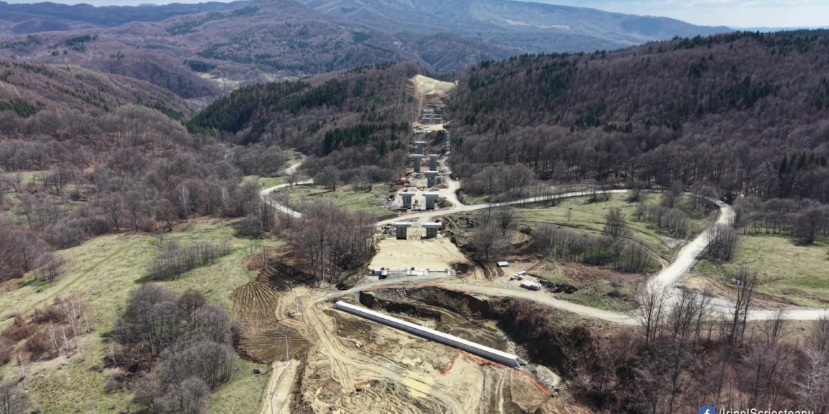 Progrese ULUITOARE pe șantierul A1: 13,5% în plus la autostradă