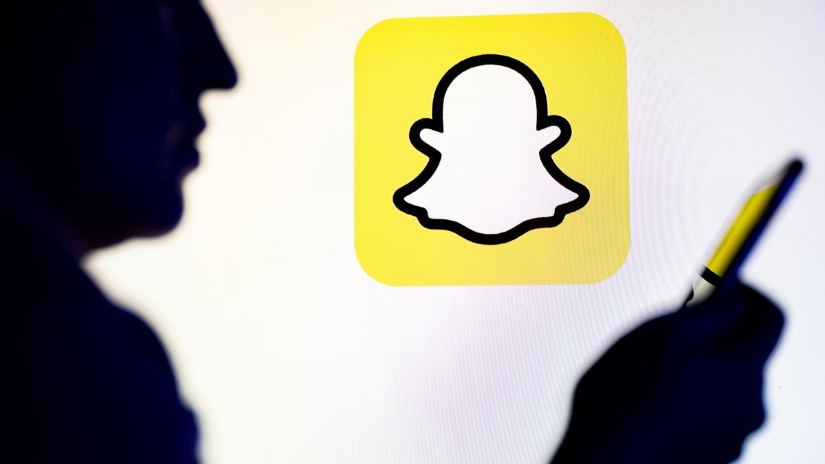 Snapchat restructurează masiv: Un sfert din angajați, dați afară. IA preia!
