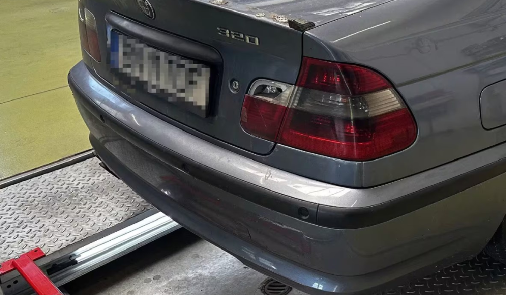 Șofer Român, amendat cu 2.800 de euro în Elveția: Mașina, „un miracol”