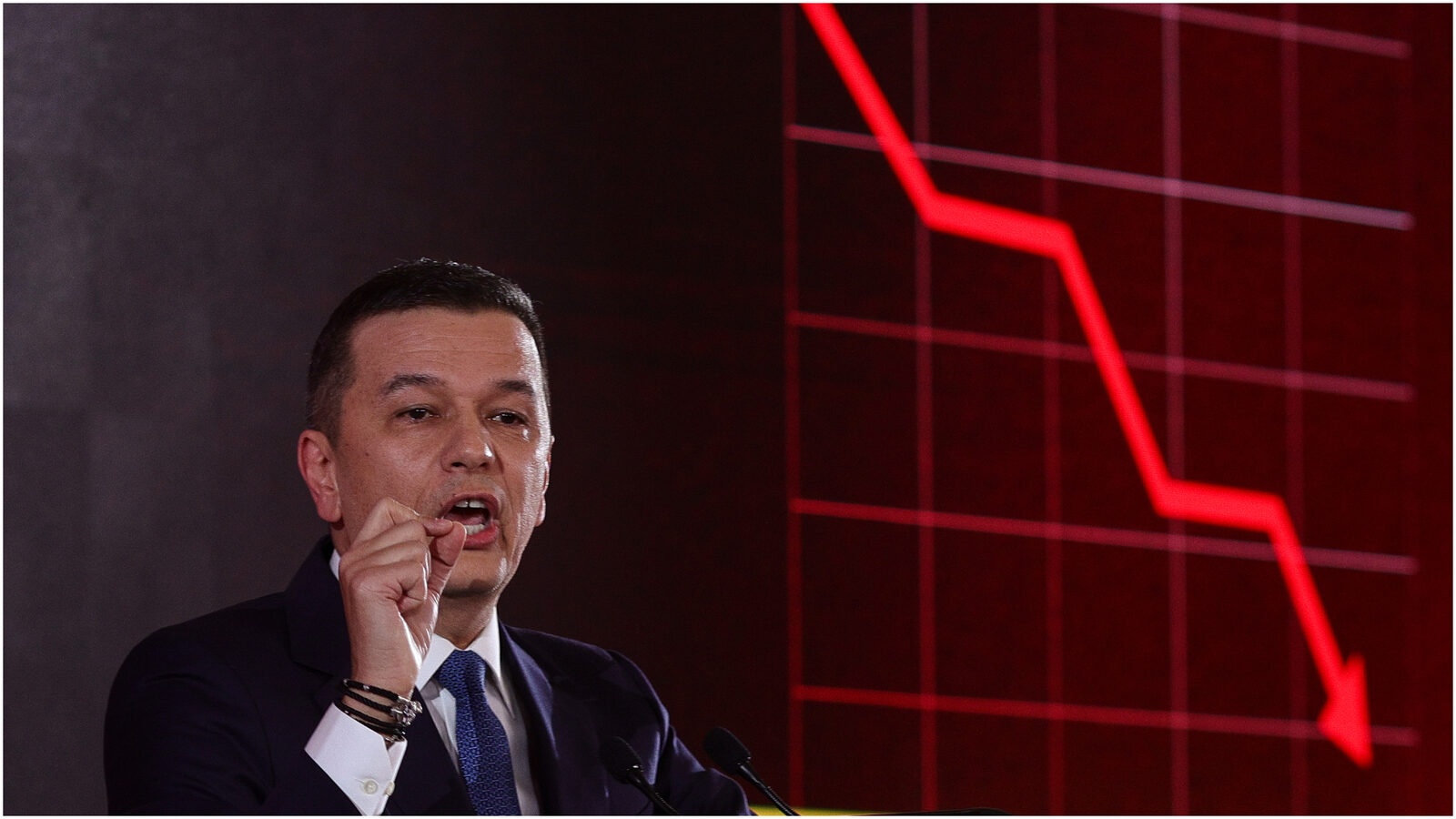 Piața Victoriei, din nou în fierbere: Ion Bogdan Lefter, despre criza politică la Europa FM
