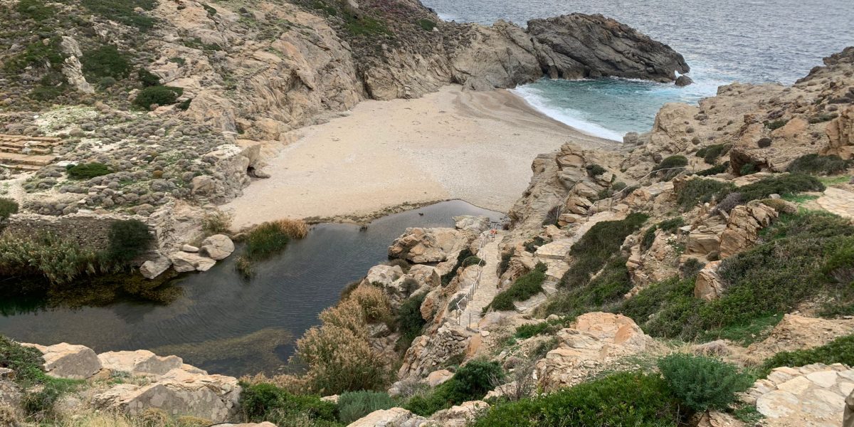 În Insula unde oamenii „uită să moară”: Secretul longevității, dietă și somn