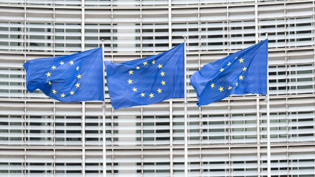 Aplicația UE anti-site-uri periculoase pentru minori: Gata tehnic, protecție sporită