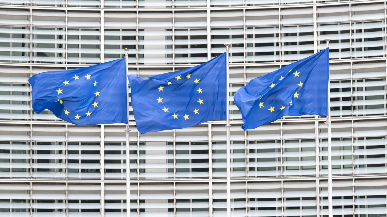 Aplicația UE anti-site-uri periculoase pentru minori: Gata tehnic, protecție sporită