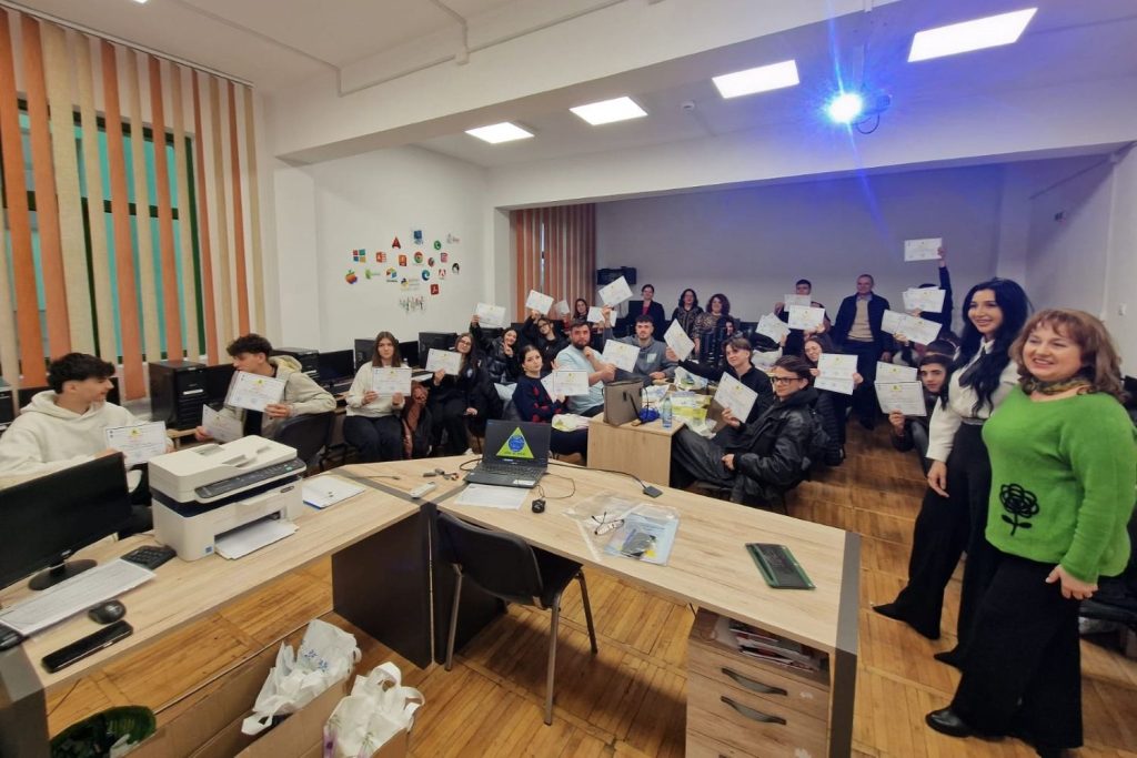 Buzău: Cinci licee în finală la „Știu și Aplic” pe Securitate și Sănătate